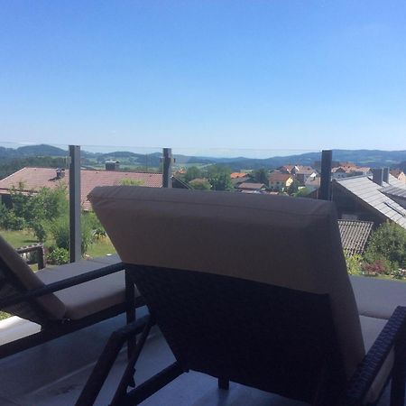 Ferienwohnungen Alpenblick Mit Garten -Panoramasauna- Kirchdorf im Wald المظهر الخارجي الصورة